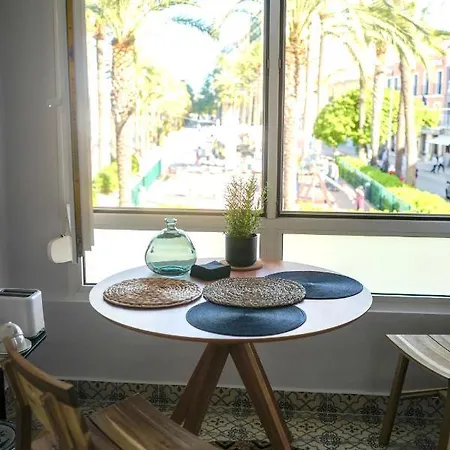 Llorens Apartment *